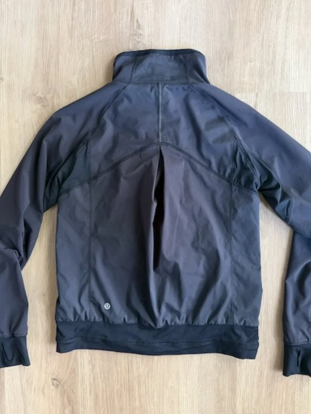 Lululemon Run Track Attack Jacket Sz 6 Charcoal